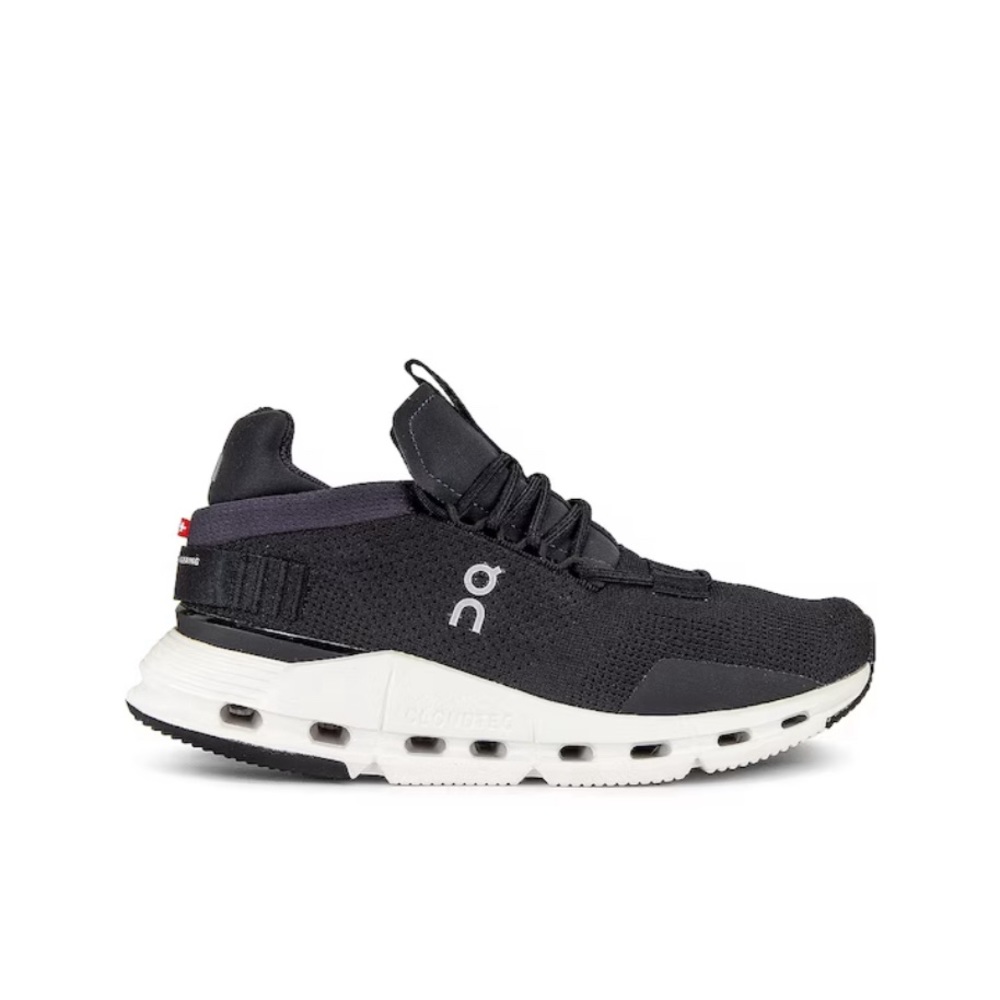 Like New! Black CloudNova’s — size 7!